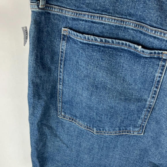 NWT: old navy High-Waisted O.G. Straight Ripped Jean Shorts (28) $40 - Picture 13 of 15